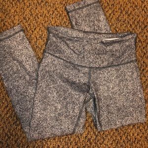 Lululemon Wunder Under Crops